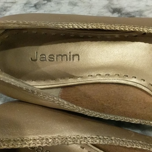 Jasmin Gold Genuine Leather flats - Picture 6 of 8